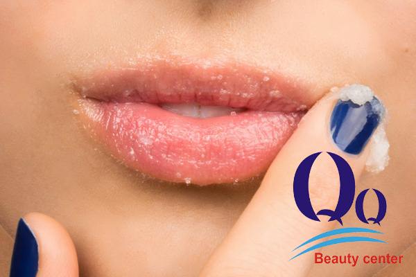 6 cách đơn giản giúp trị thâm môi